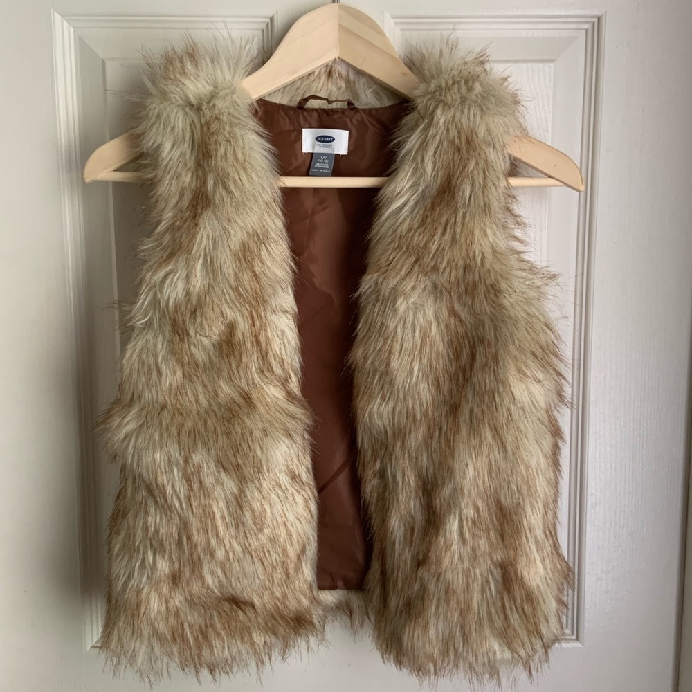 Old Navy Girls faux fur vest